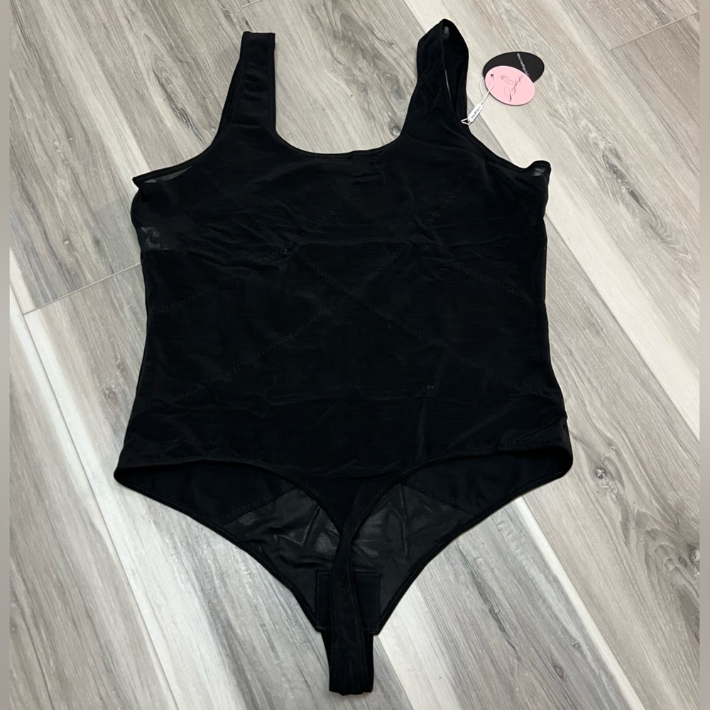 Black spanx - Picture 3 of 4
